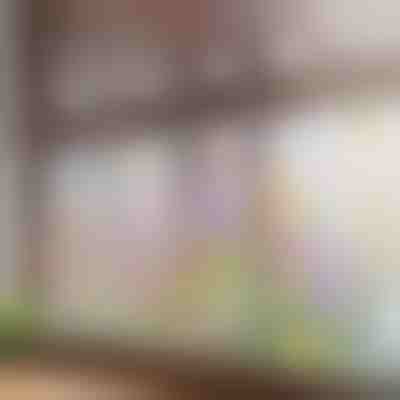 Ярък флорален стикер за прозорец | FLORASTIK